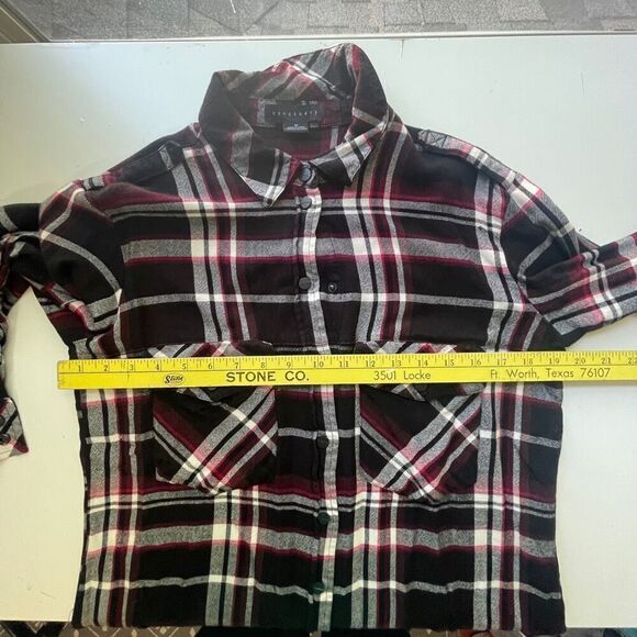 Sanctuary Women's Fizz Plaid Boyfriend for Life Shirt Black & Red Medium - Picture 9 of 12